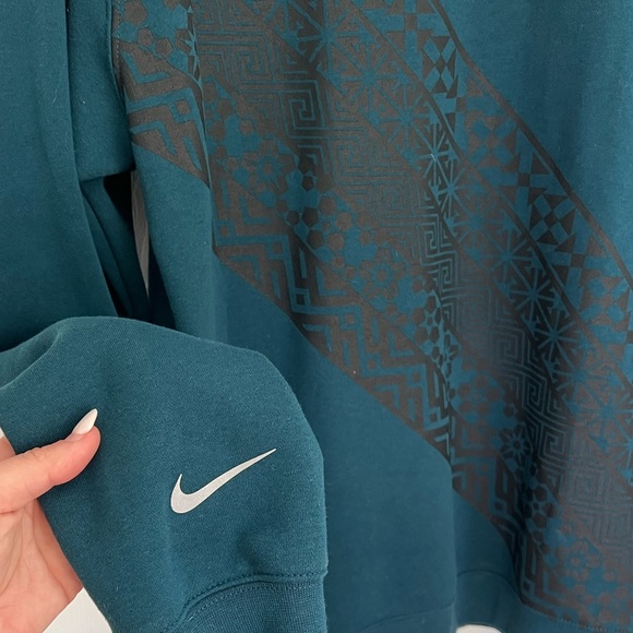 NWOT: Nike Dark Peacock Blue Hoodie, Geometric design - Picture 6 of 8